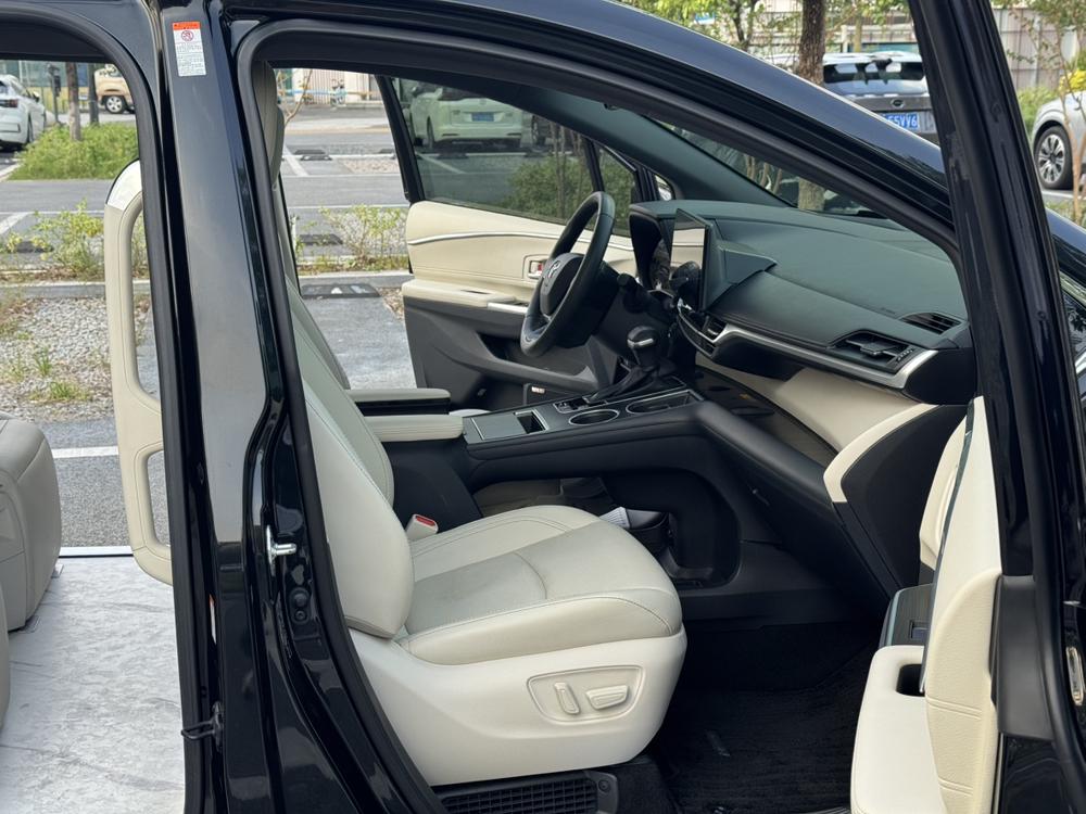 Toyota Granvia