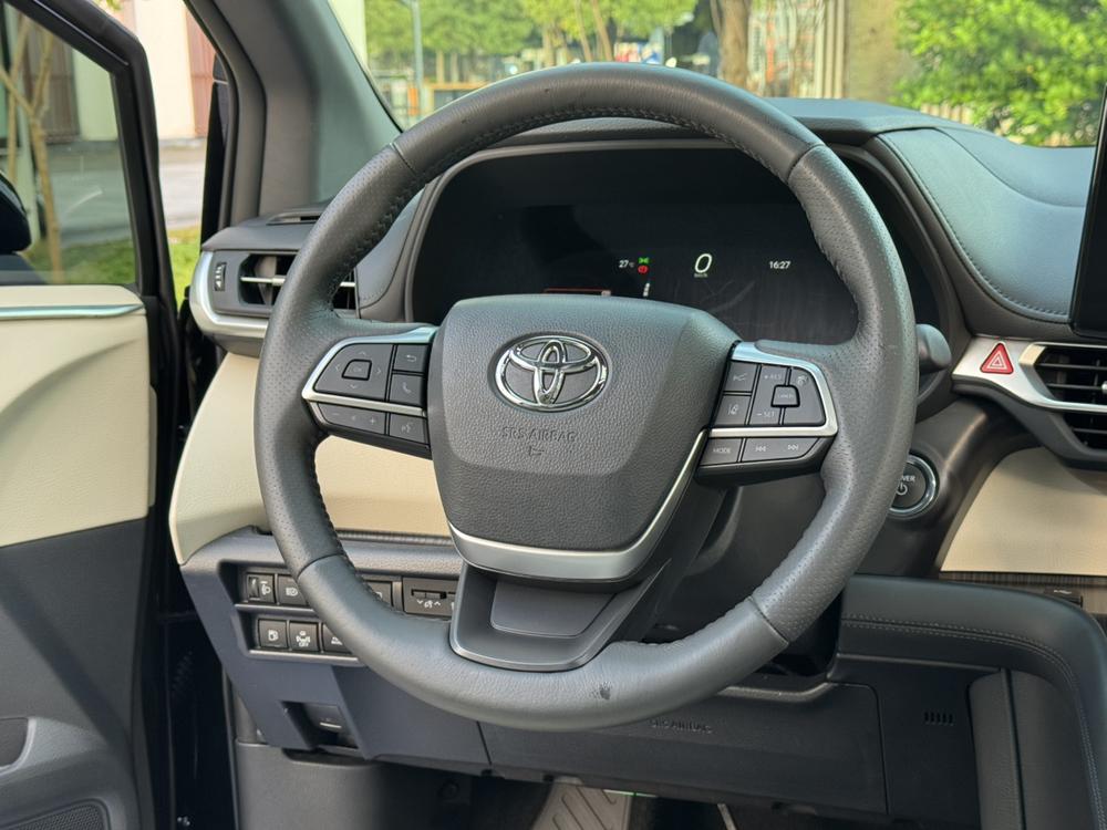 Toyota Granvia