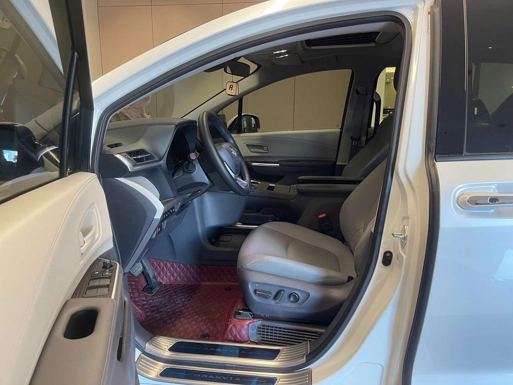 Toyota Granvia