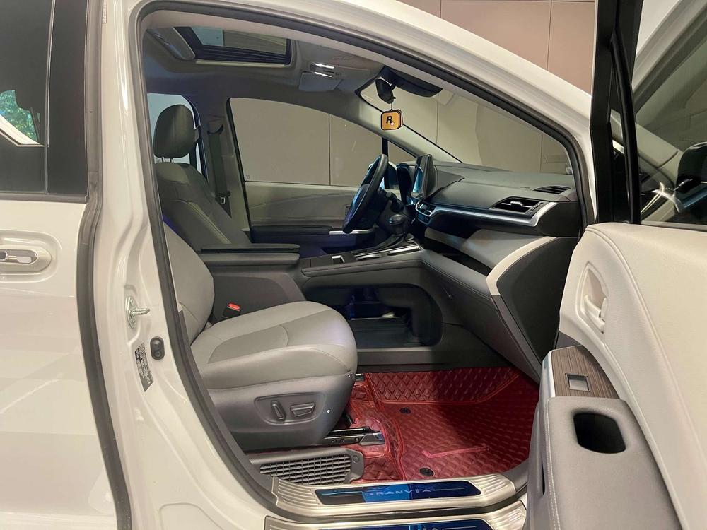 Toyota Granvia