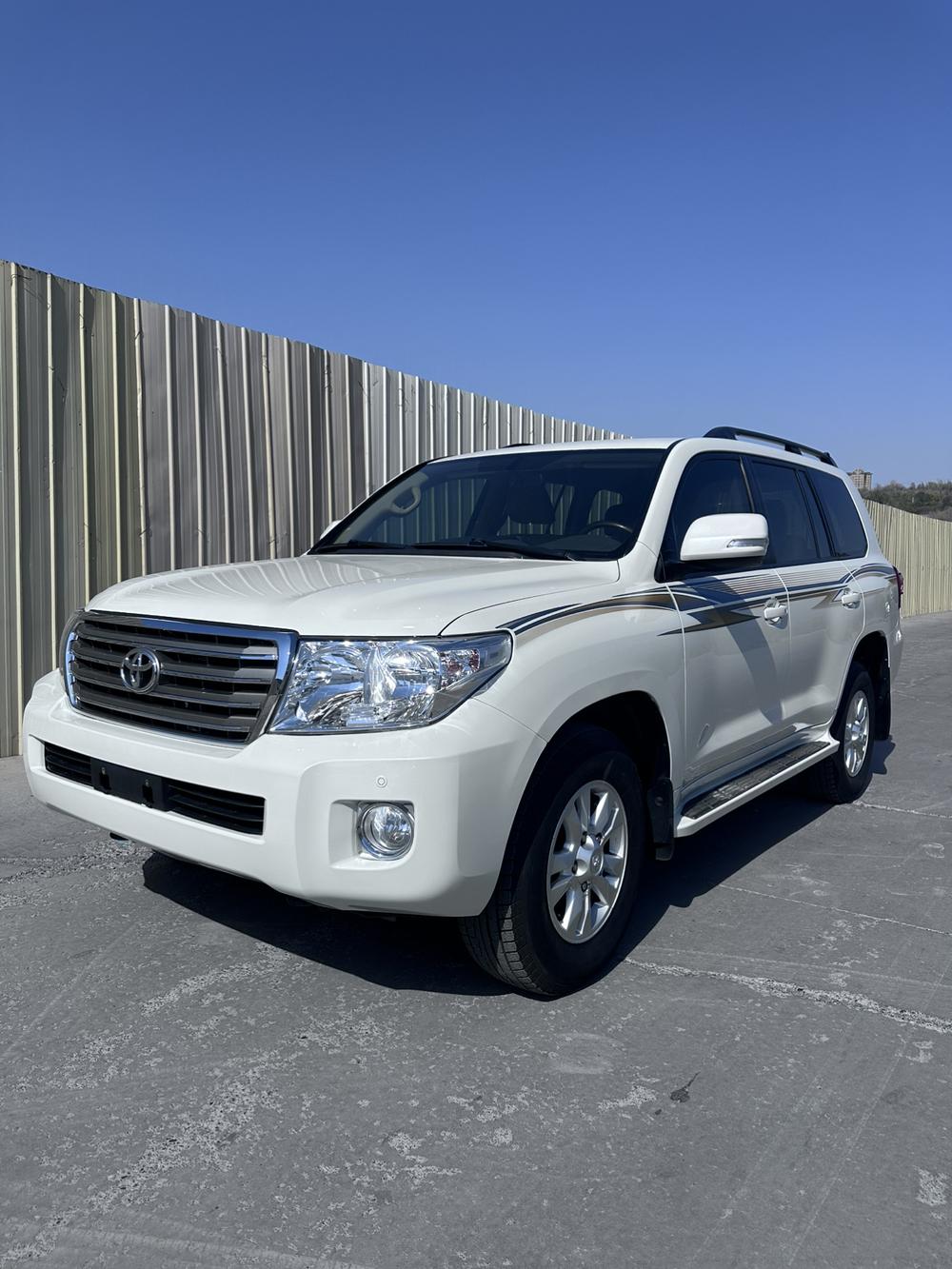 Toyota Land Cruiser (Import)