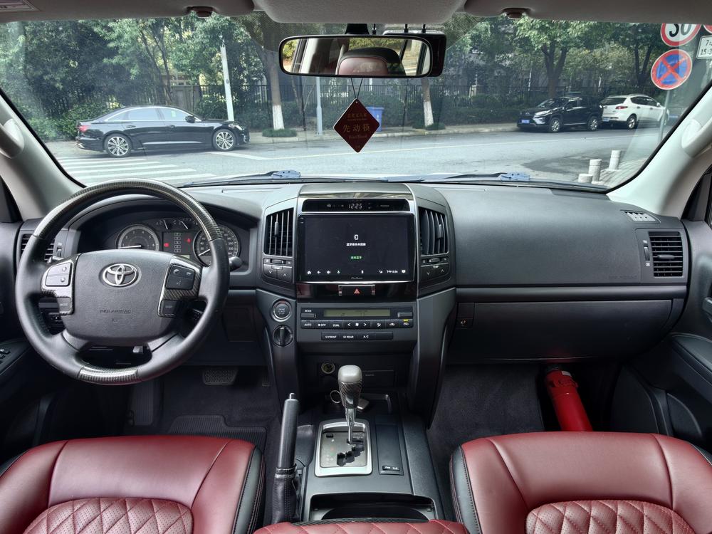 Toyota Land Cruiser (Import)