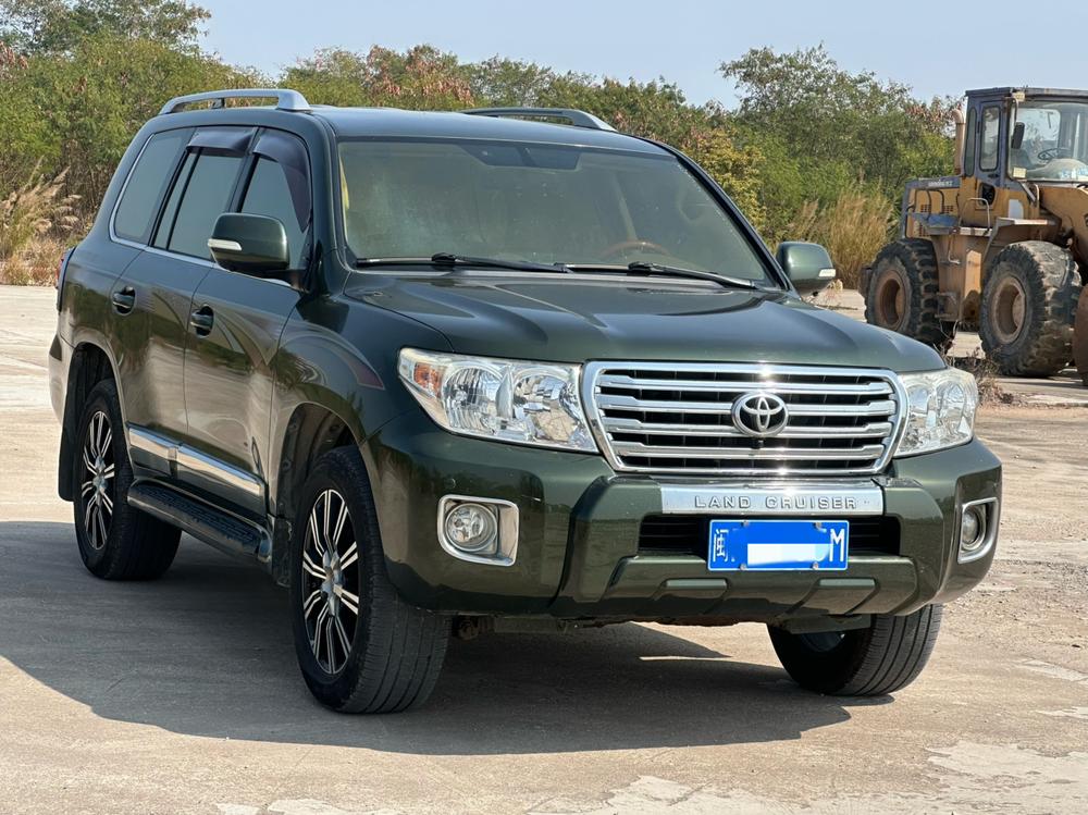 Toyota Land Cruiser (Import)