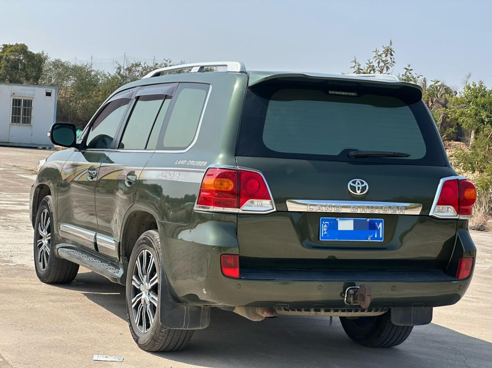 Toyota Land Cruiser (Import)