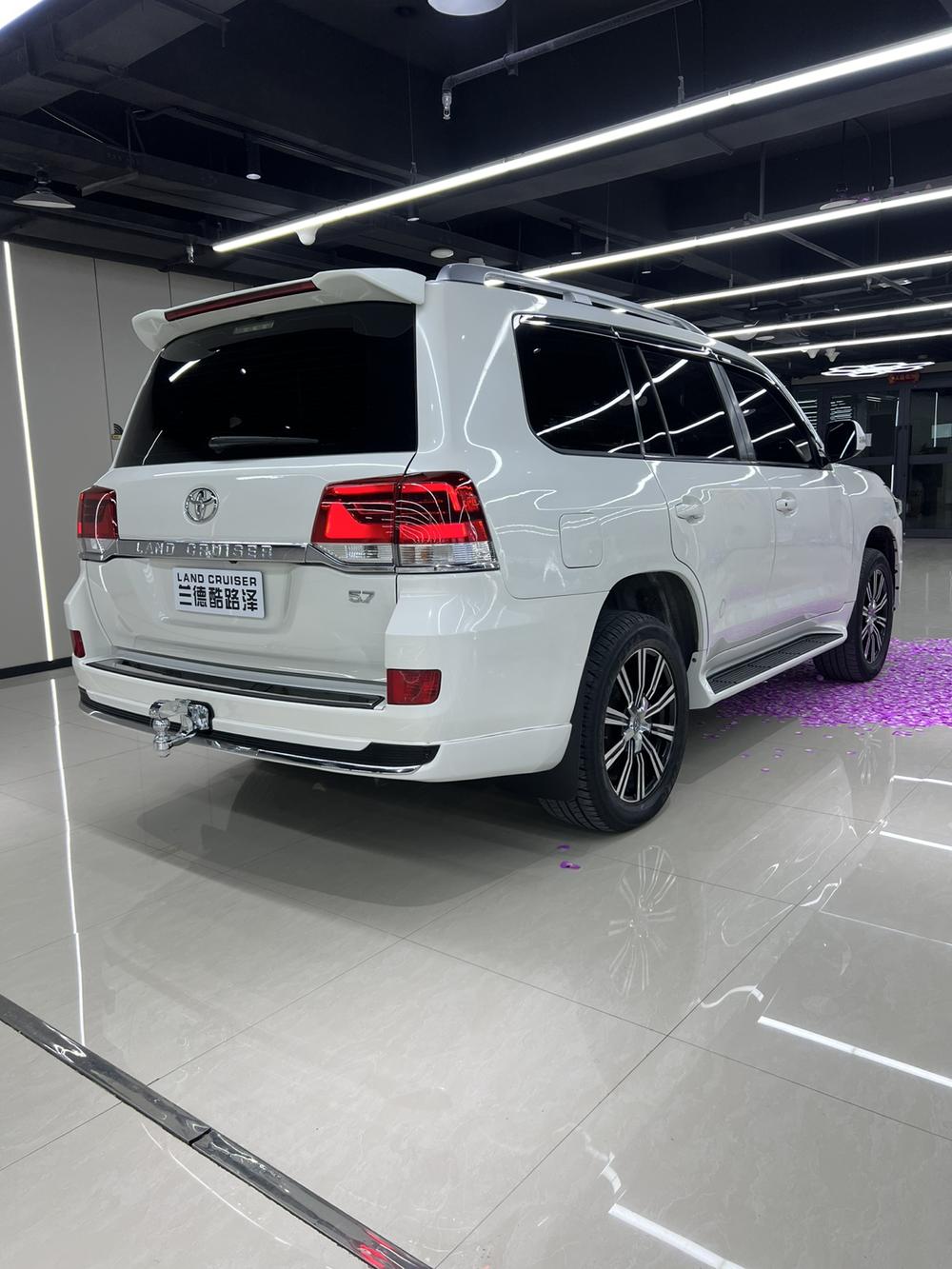 Toyota Land Cruiser (Import)