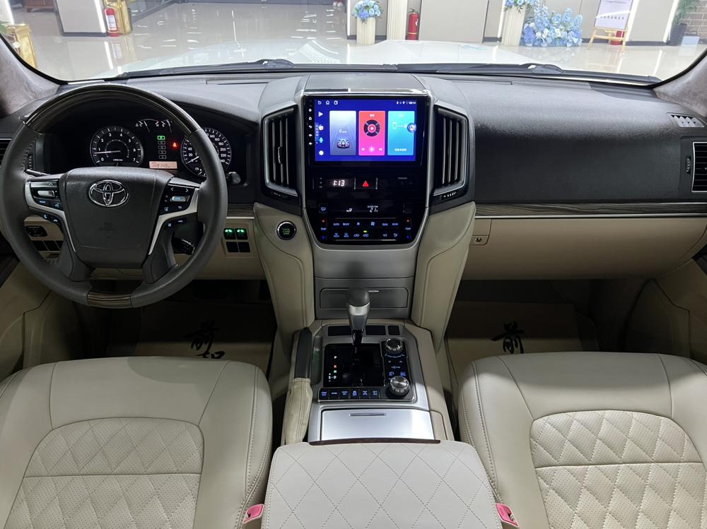 Toyota Land Cruiser (Import)