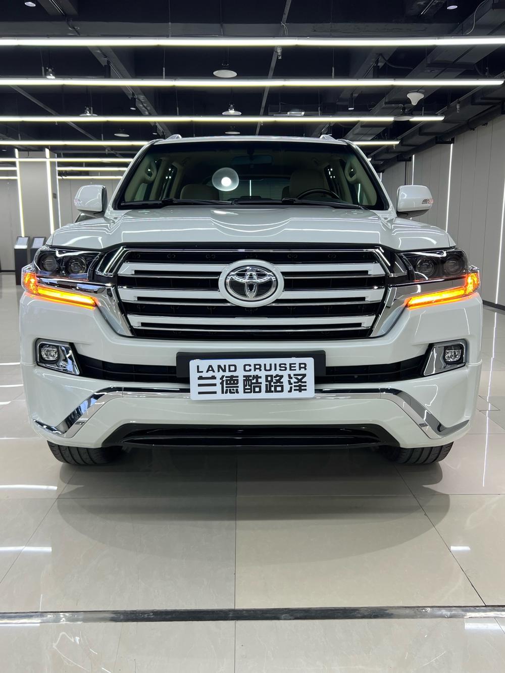 Toyota Land Cruiser (Import)