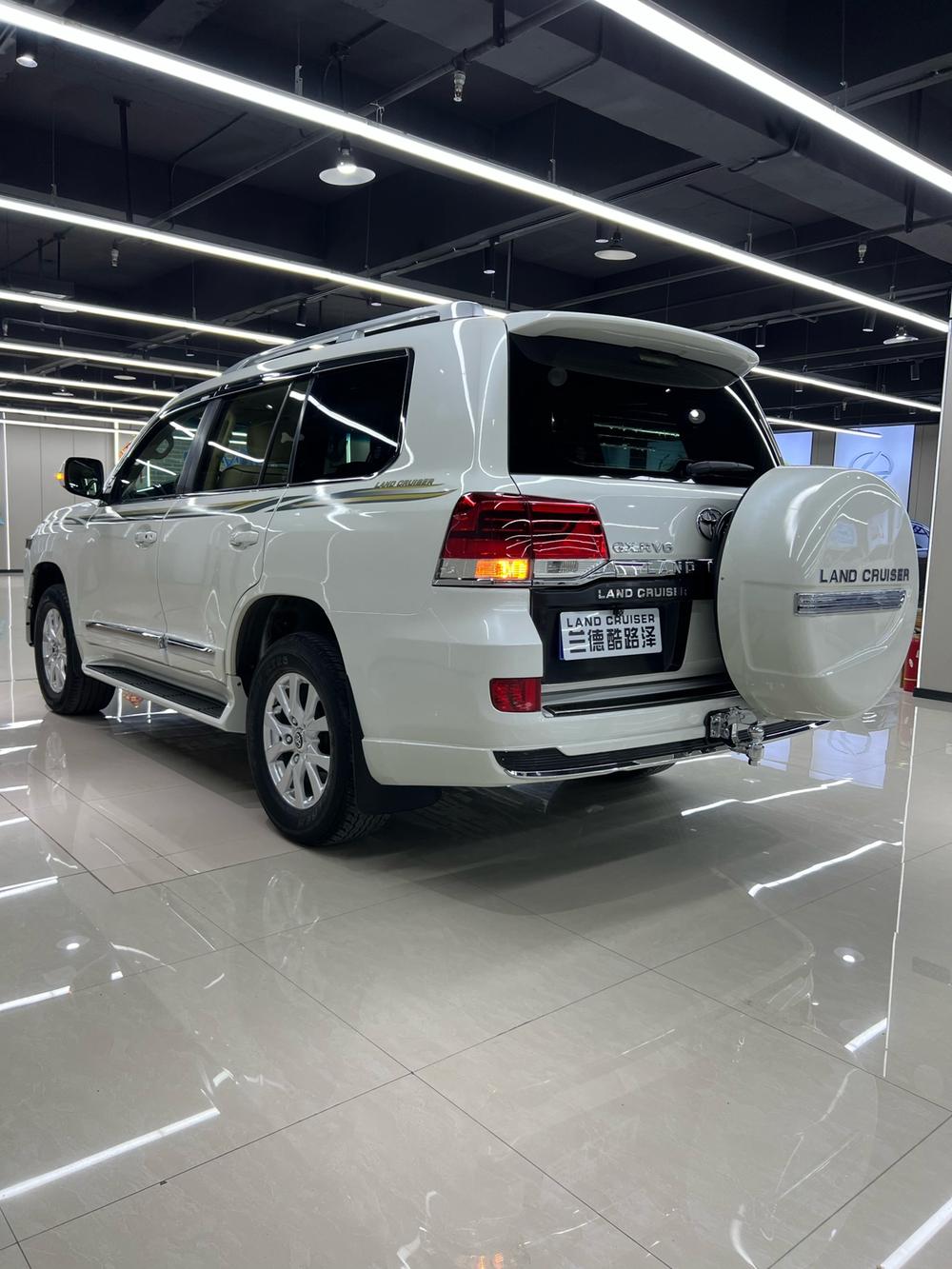 Toyota Land Cruiser (Import)