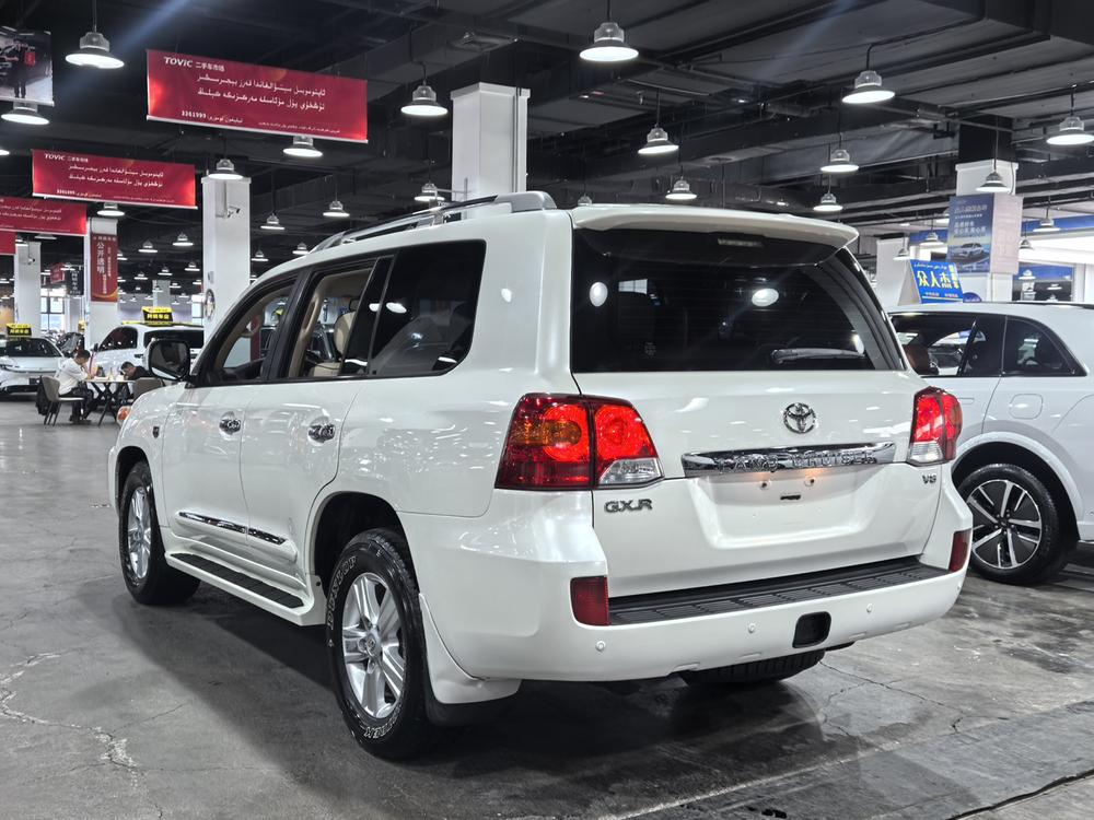 Toyota Land Cruiser (Import)
