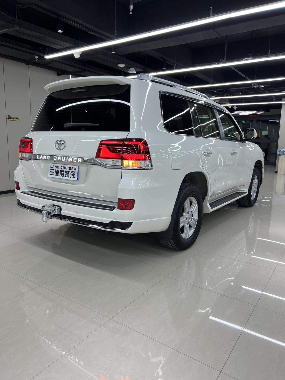 Toyota Land Cruiser (Import)