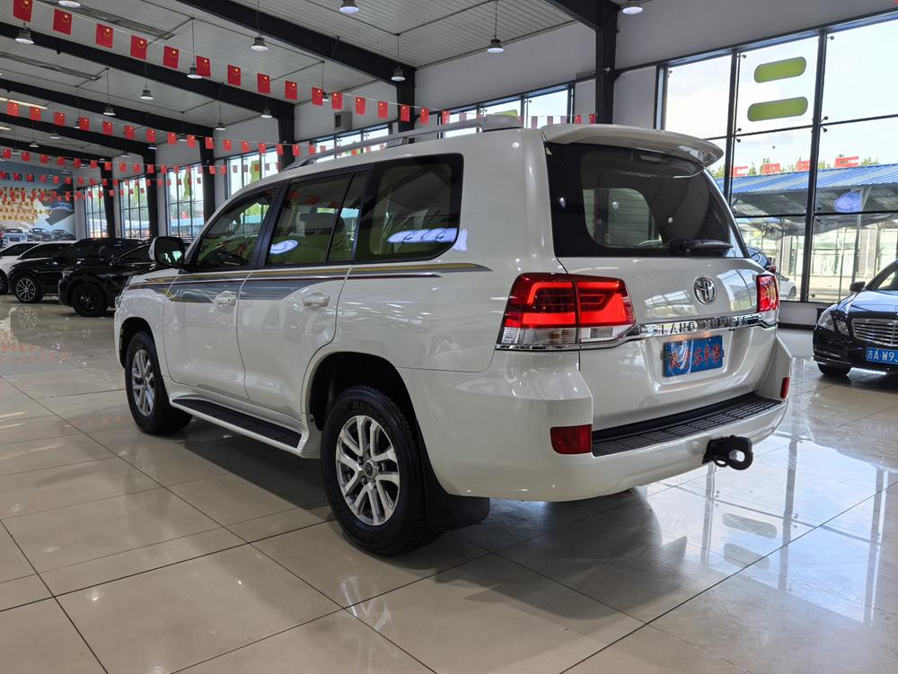 Toyota Land Cruiser (Import)