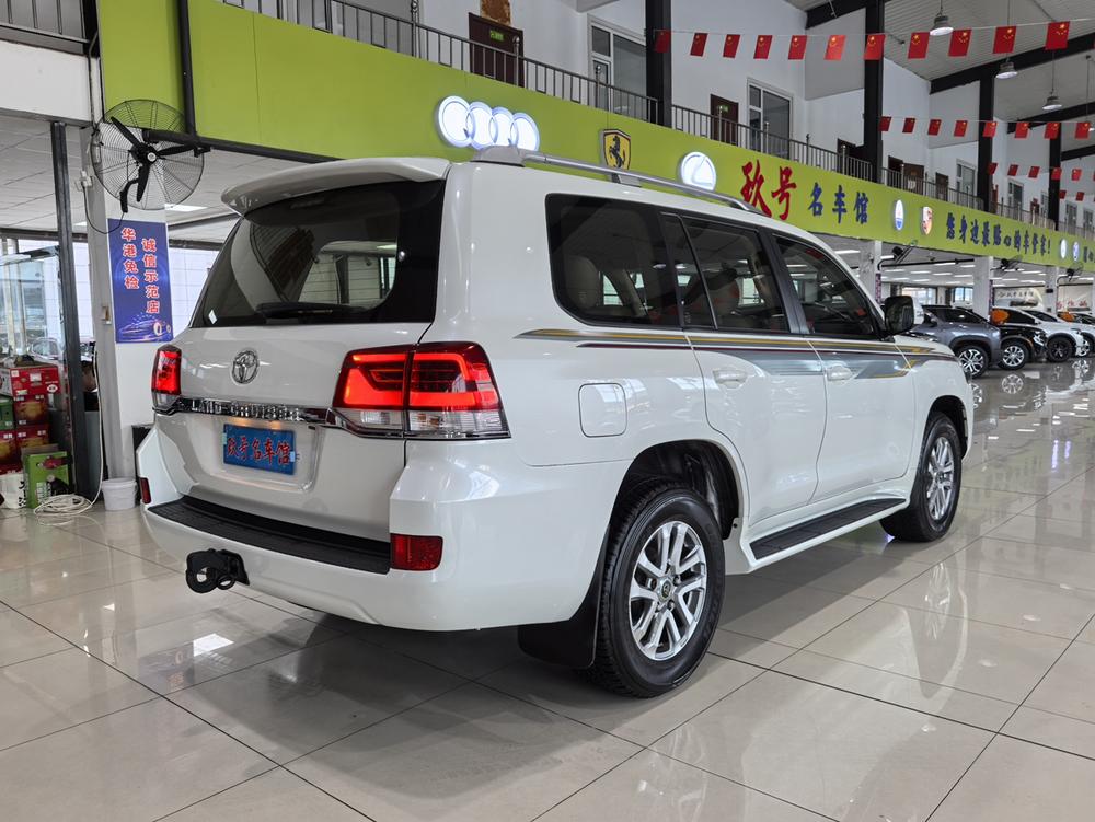 Toyota Land Cruiser (Import)
