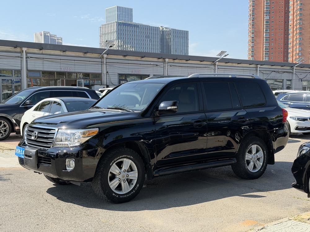 Toyota Land Cruiser (Import)