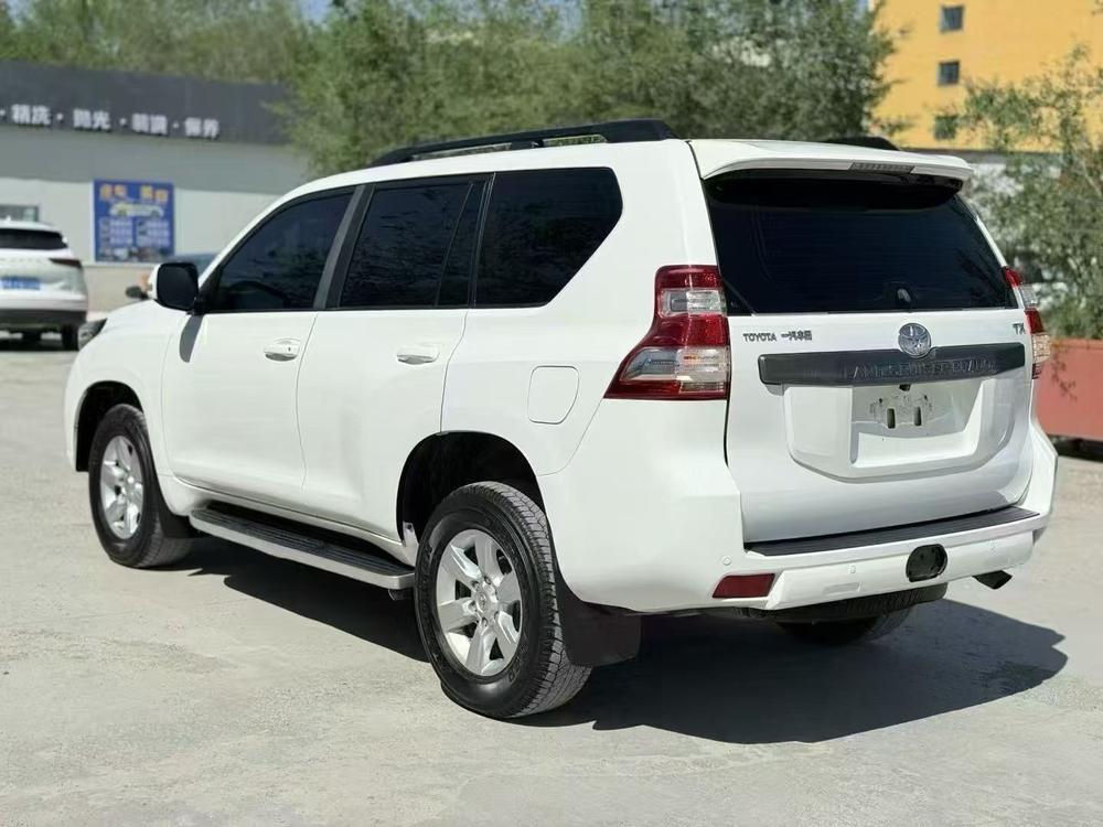 Toyota Prado