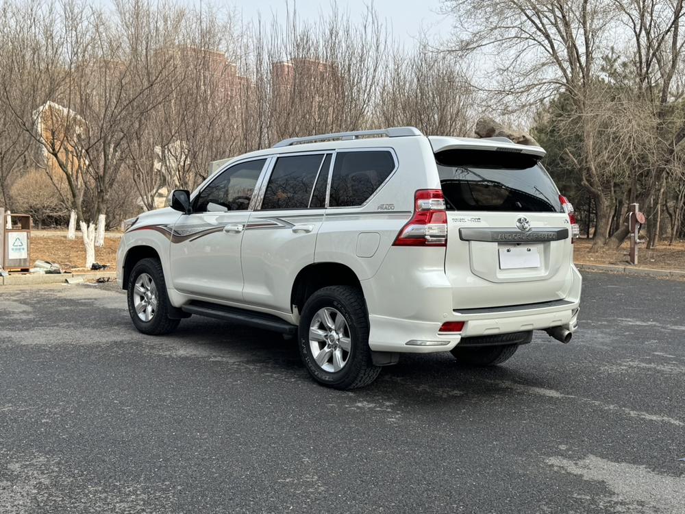 Toyota Prado