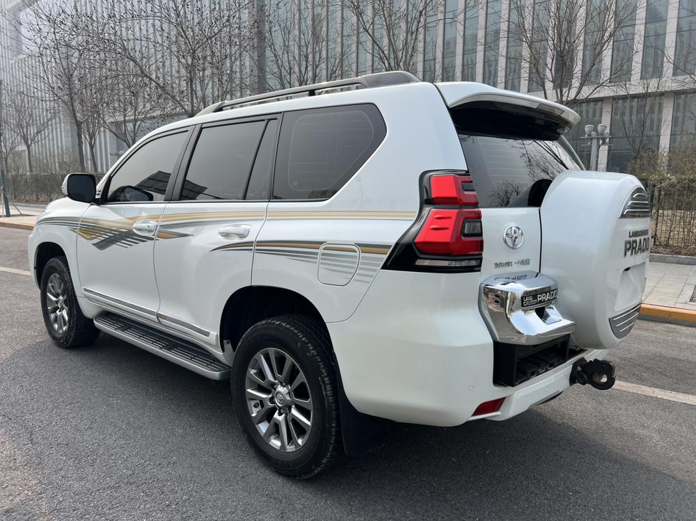 Toyota Prado