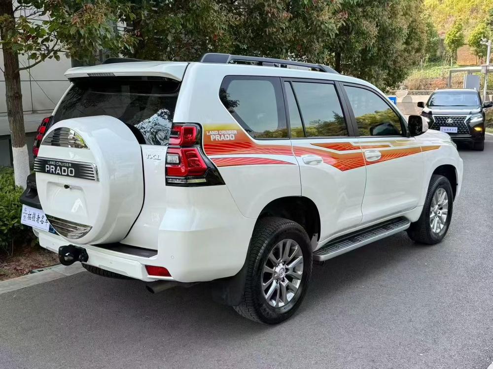 Toyota Prado