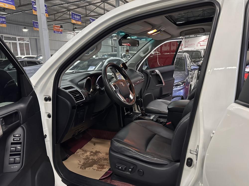 Toyota Prado