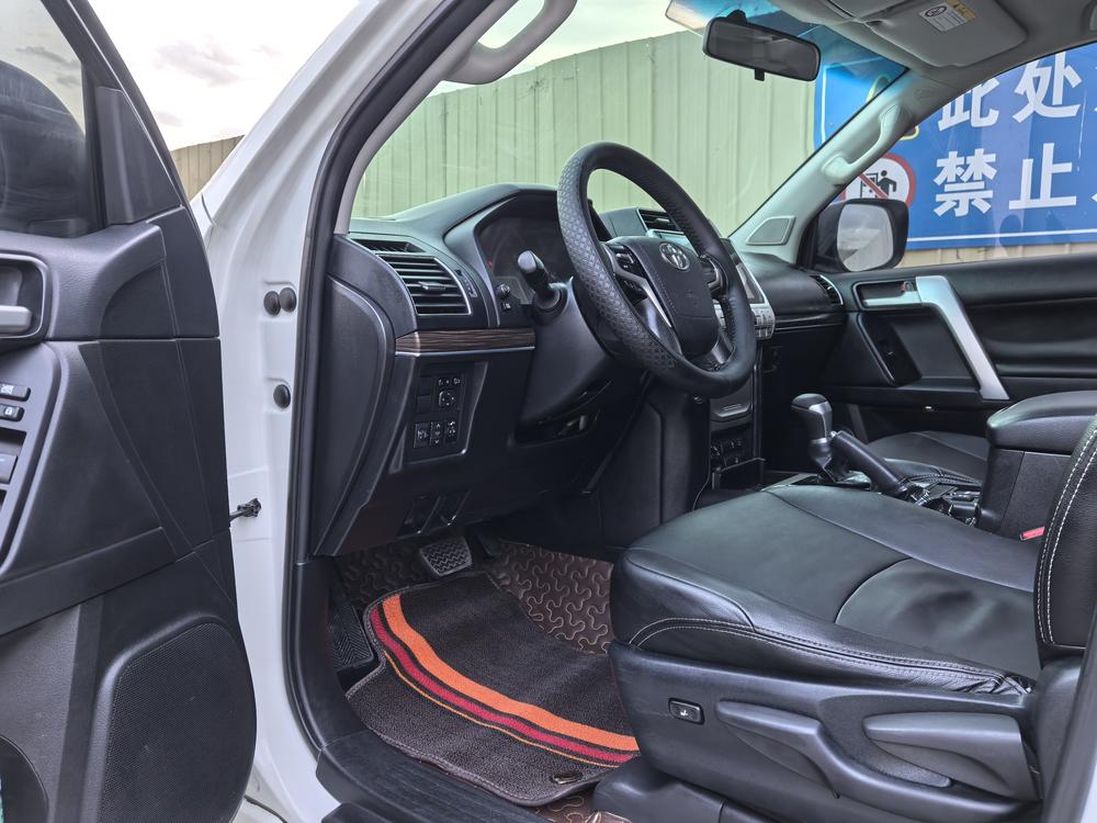 Toyota Prado