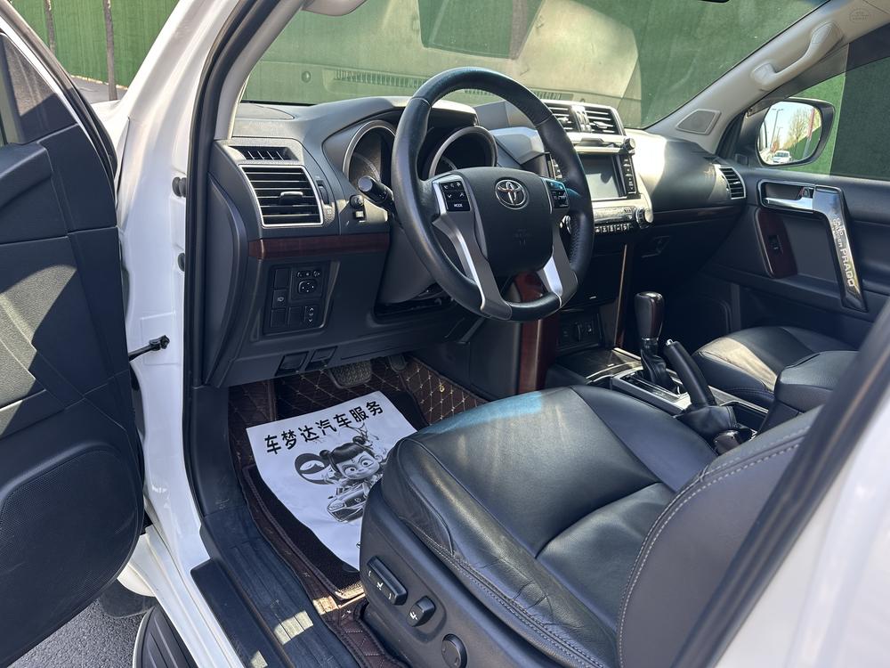 Toyota Prado