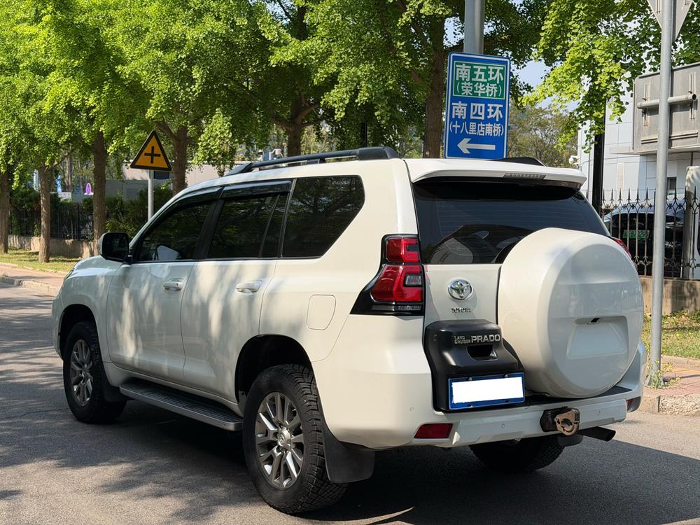Toyota Prado