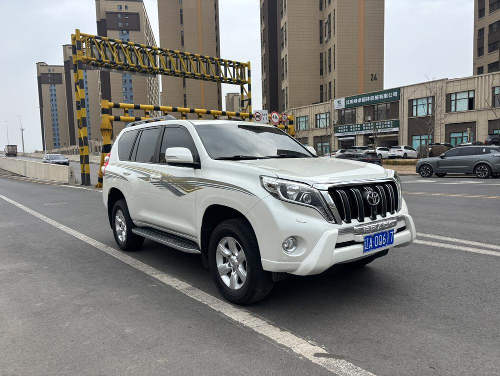 Toyota Prado