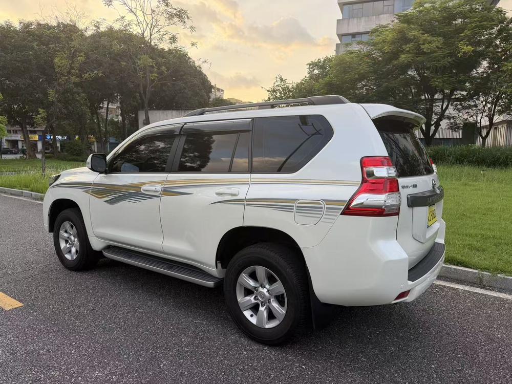 Toyota Prado