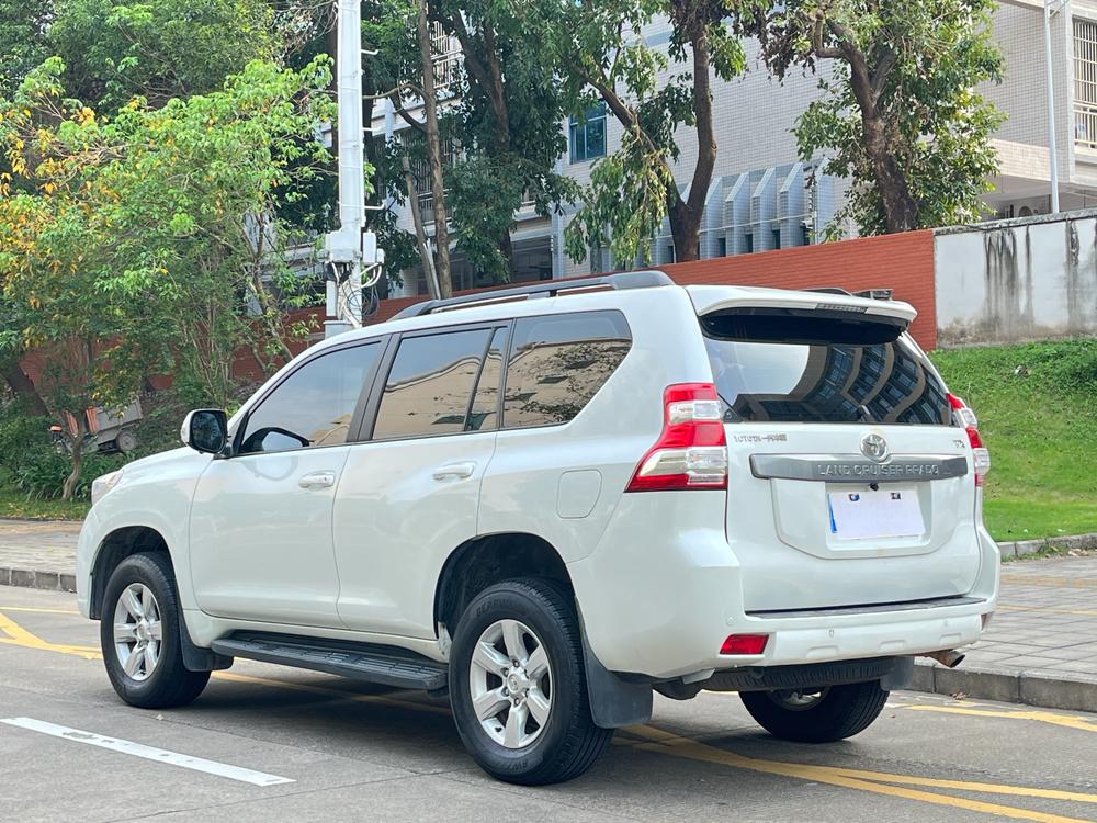 Toyota Prado