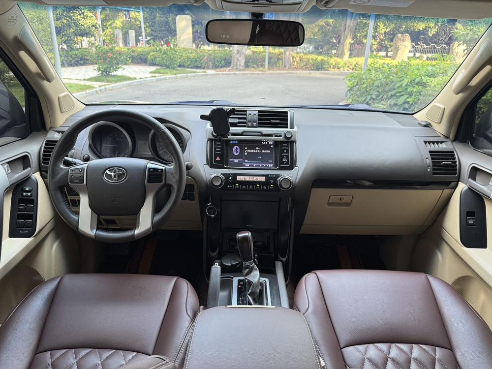 Toyota Prado
