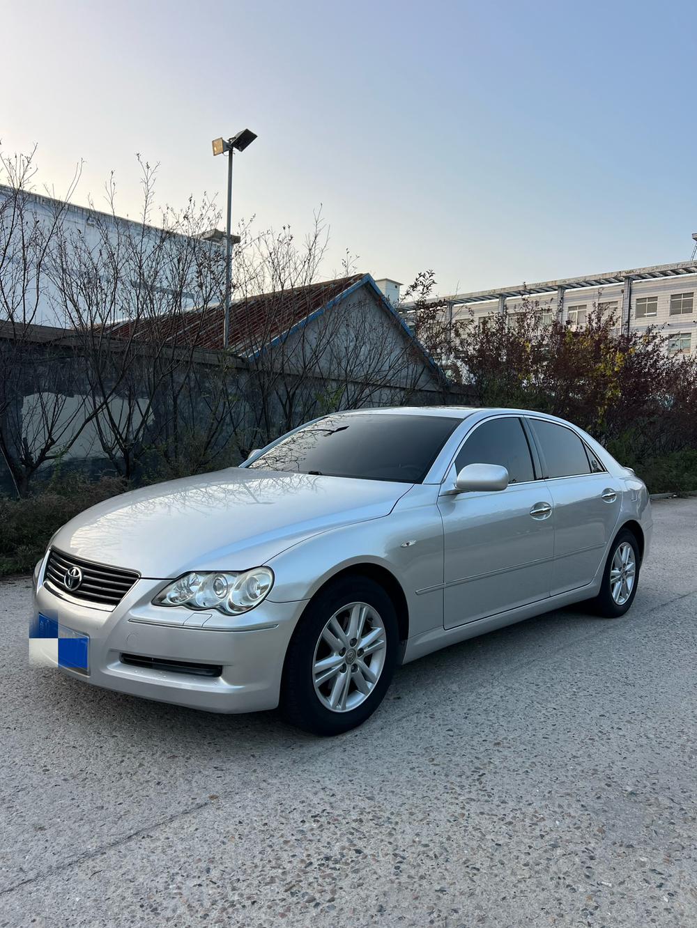 Toyota Reiz
