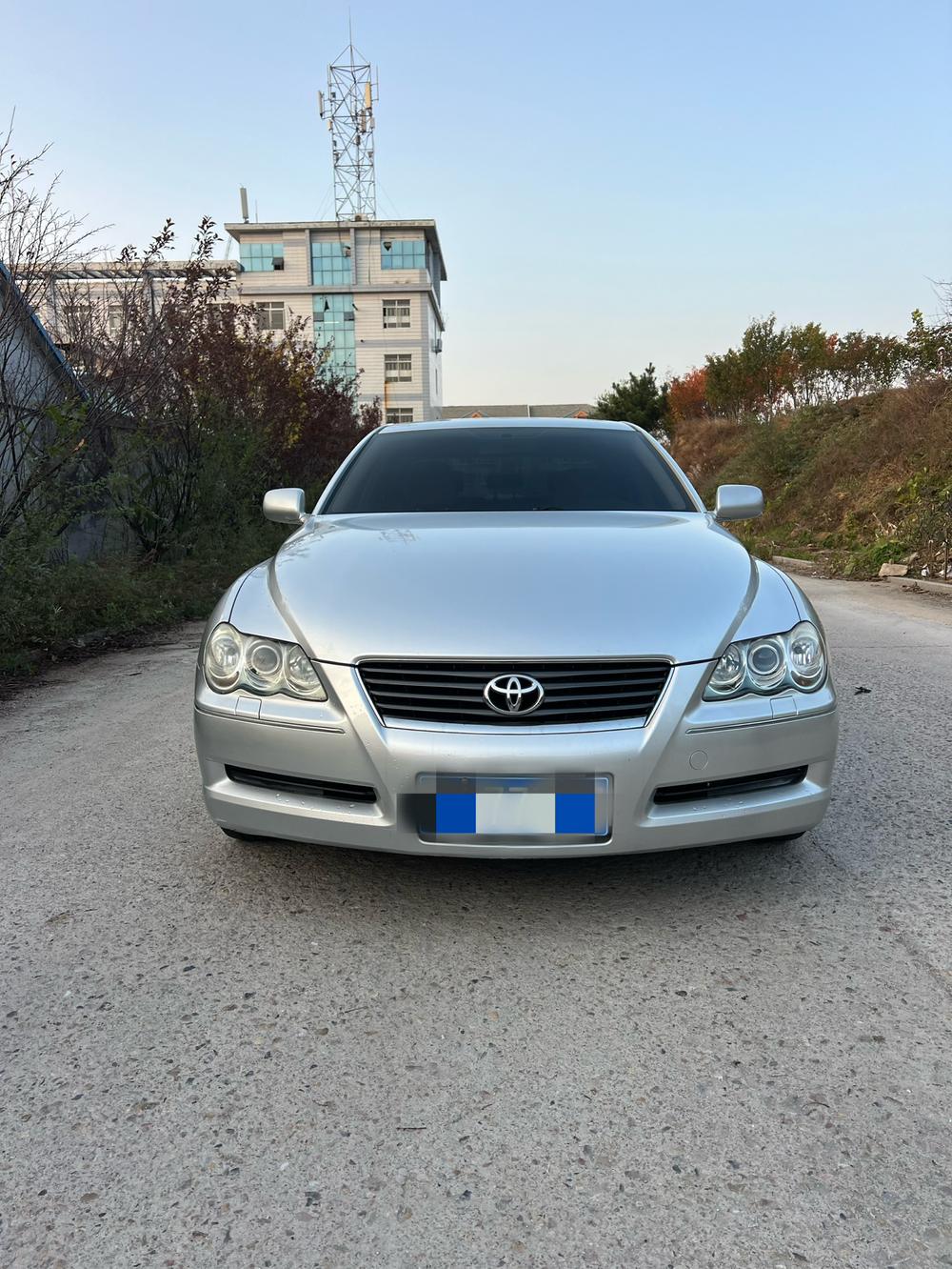 Toyota Reiz