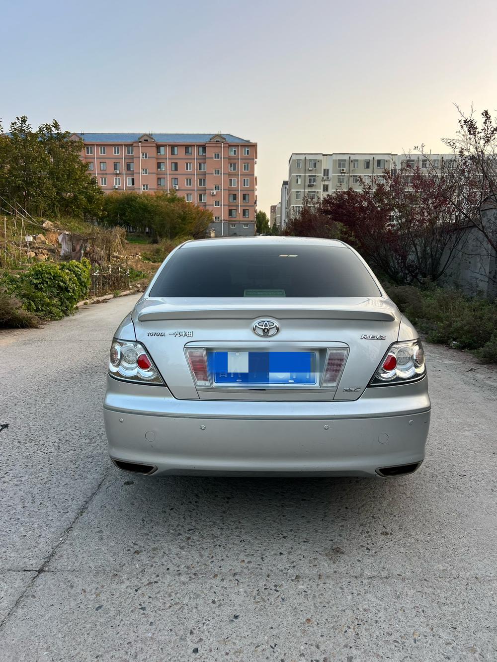 Toyota Reiz