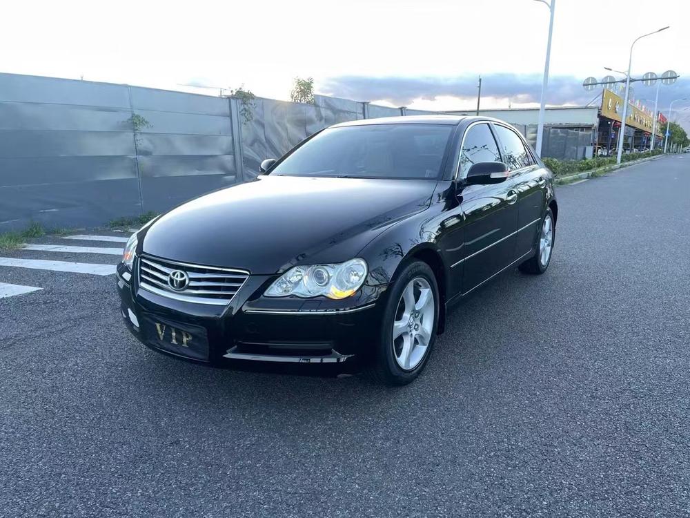 Toyota Reiz