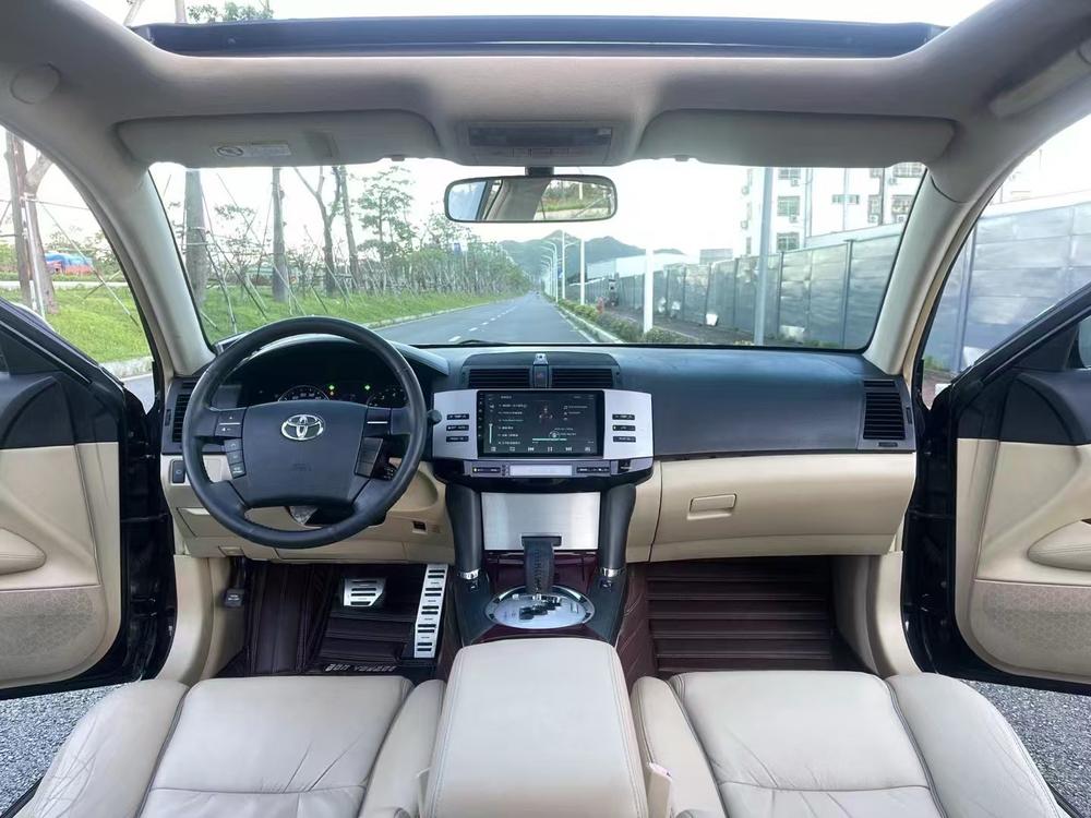 Toyota Reiz