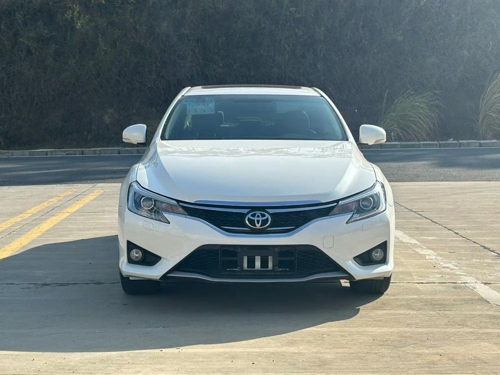 Toyota Reiz