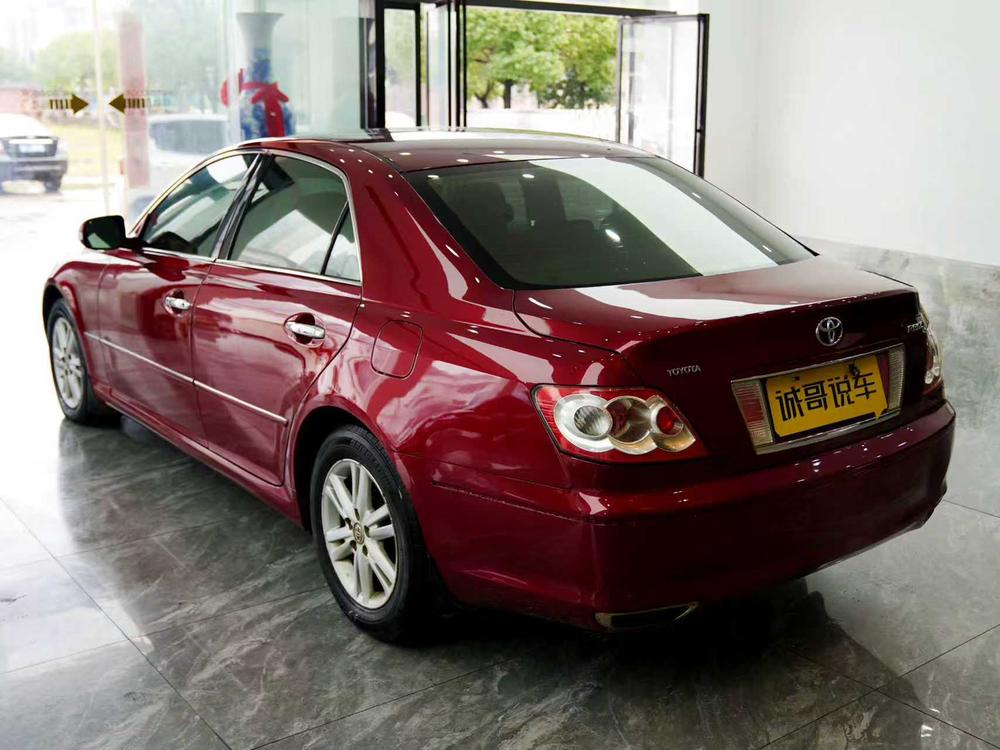 Toyota Reiz