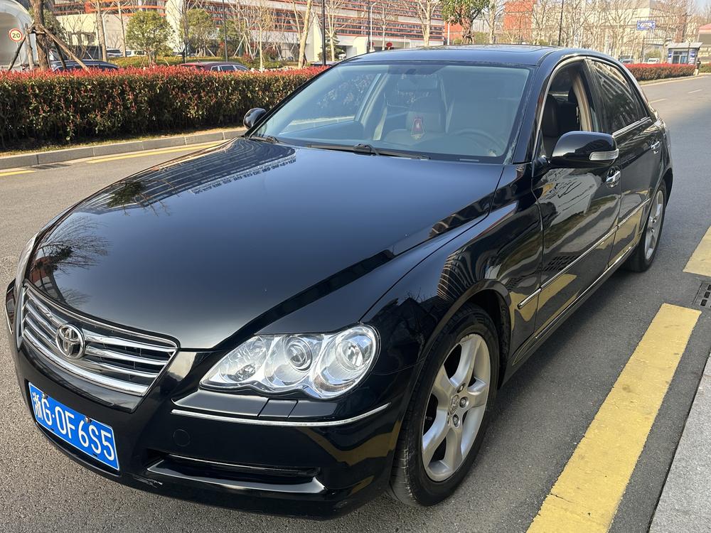Toyota Reiz
