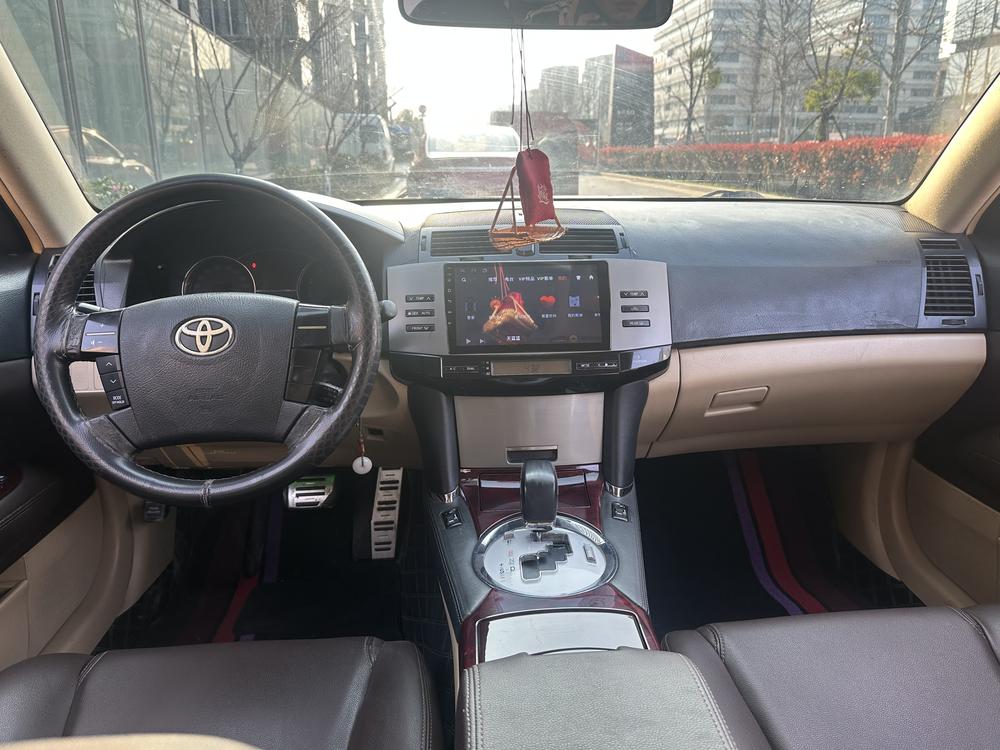 Toyota Reiz