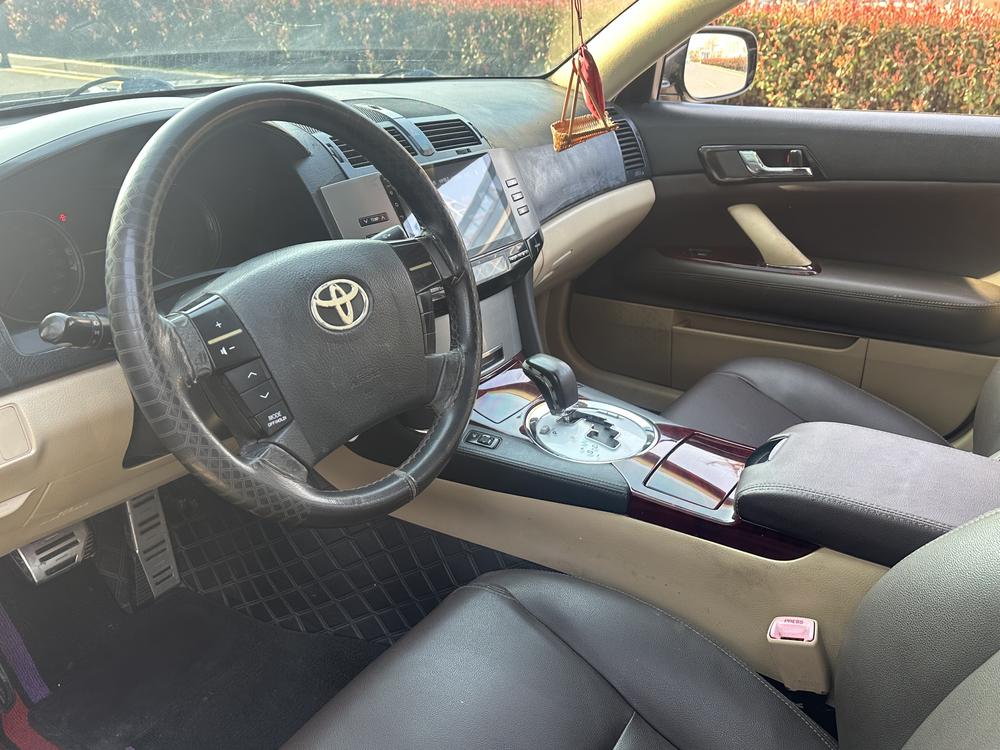 Toyota Reiz