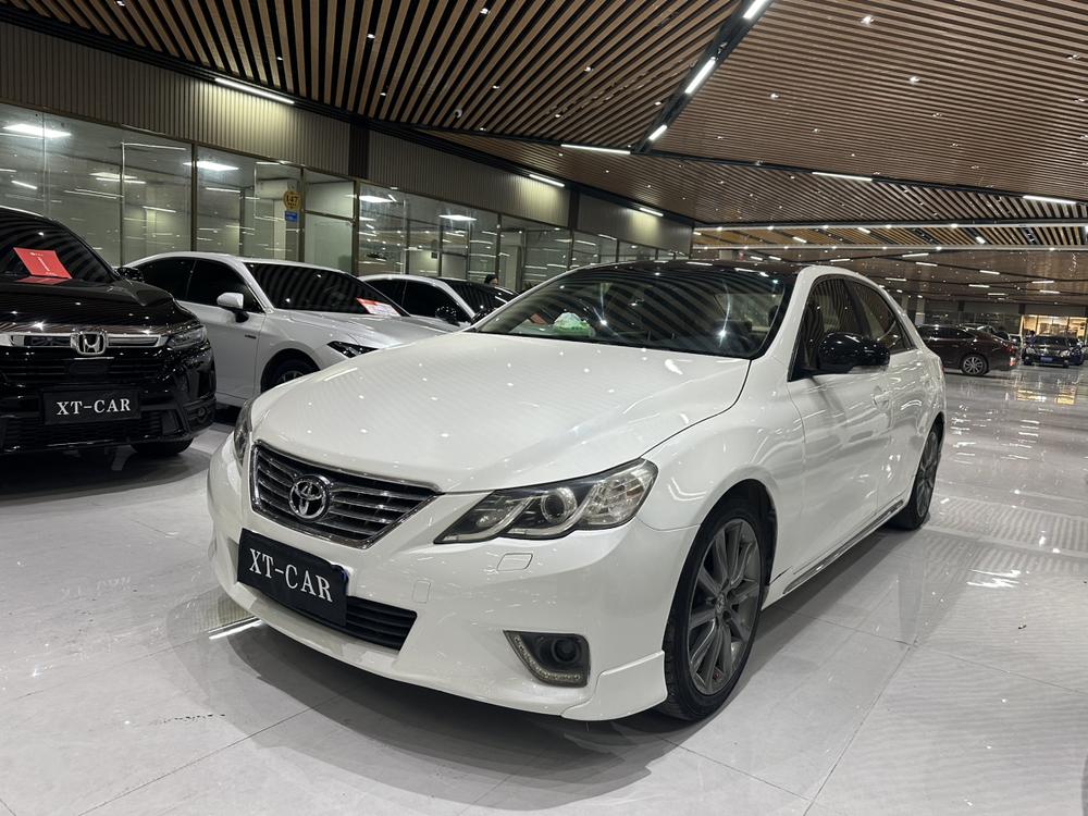Toyota Reiz