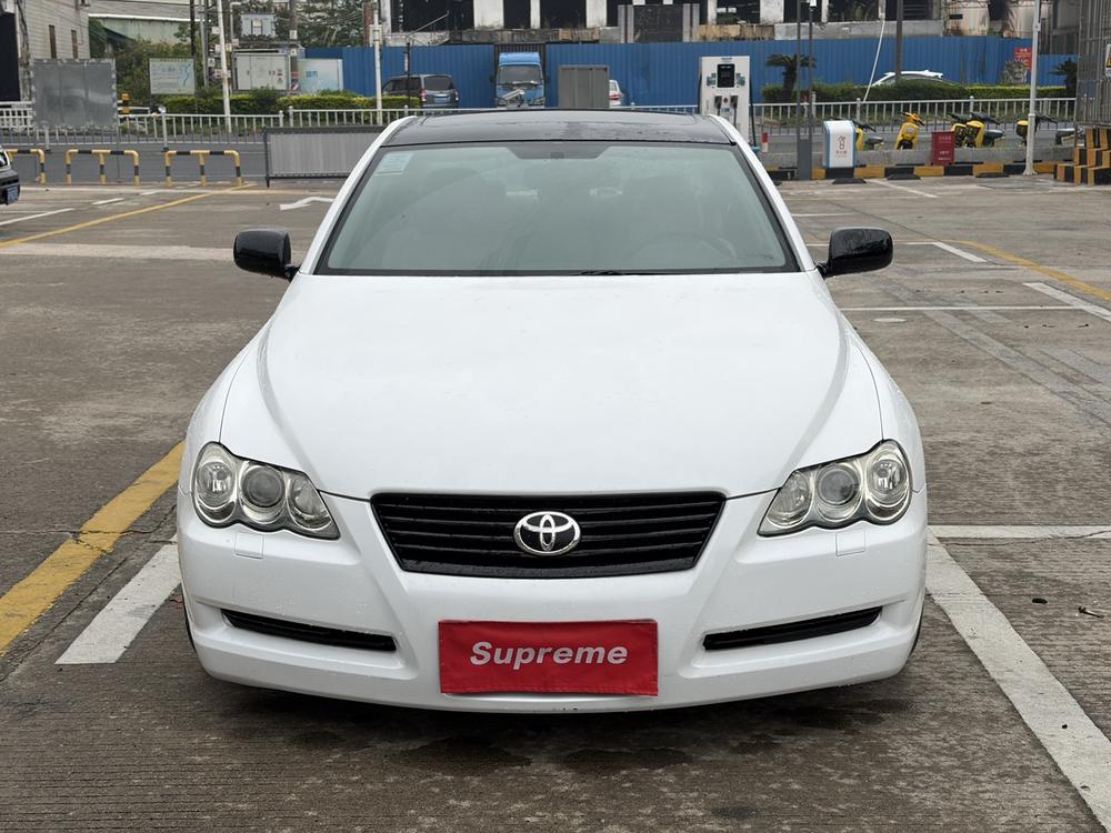 Toyota Reiz