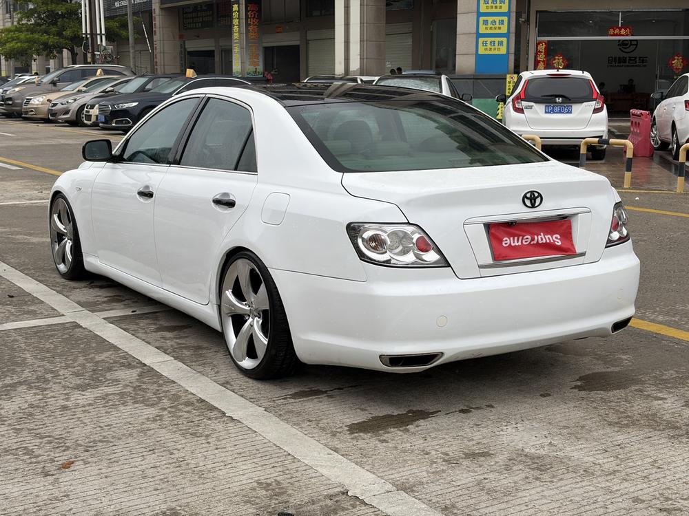 Toyota Reiz