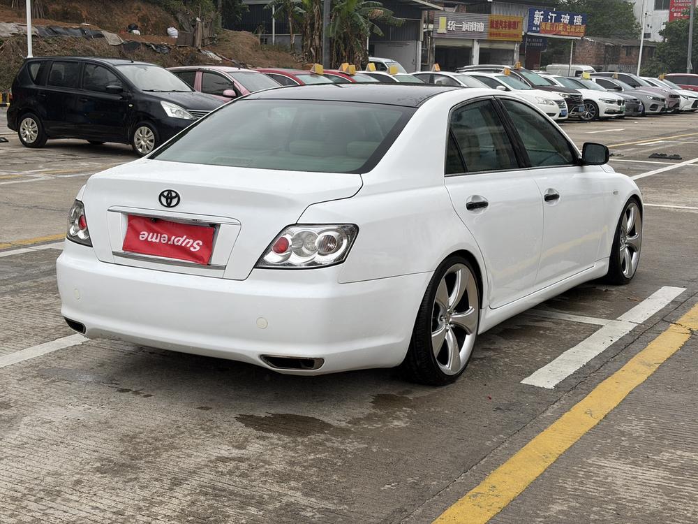Toyota Reiz