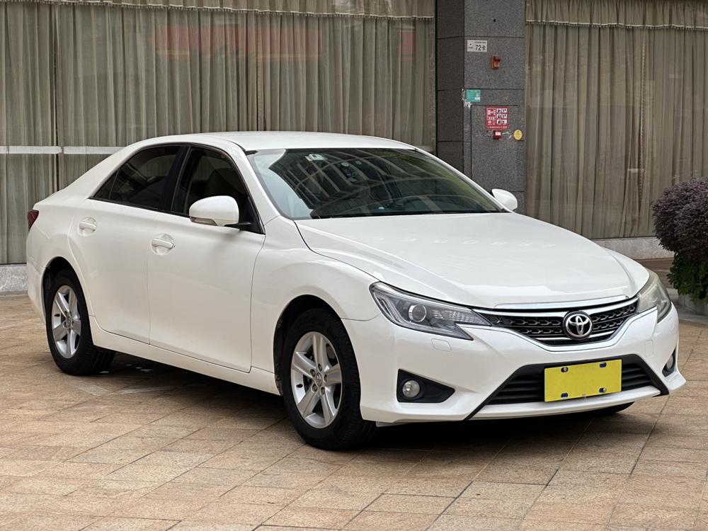 Toyota Reiz