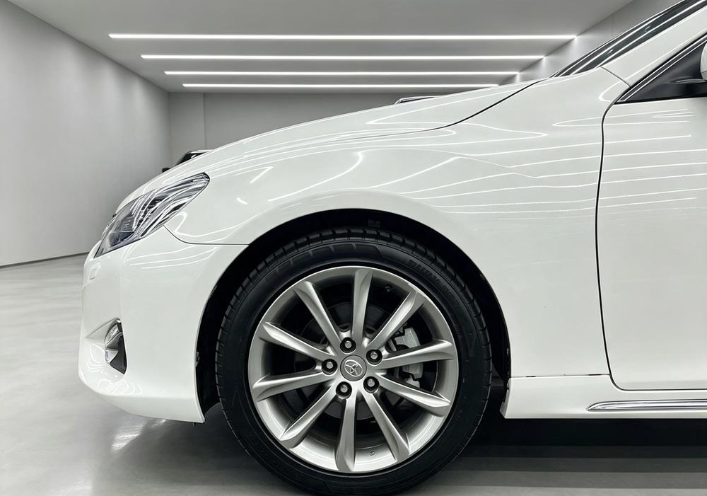 Toyota Reiz