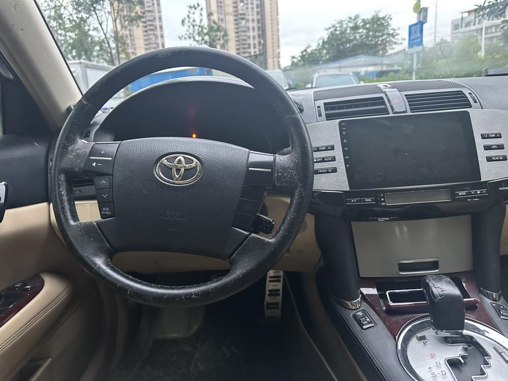 Toyota Reiz