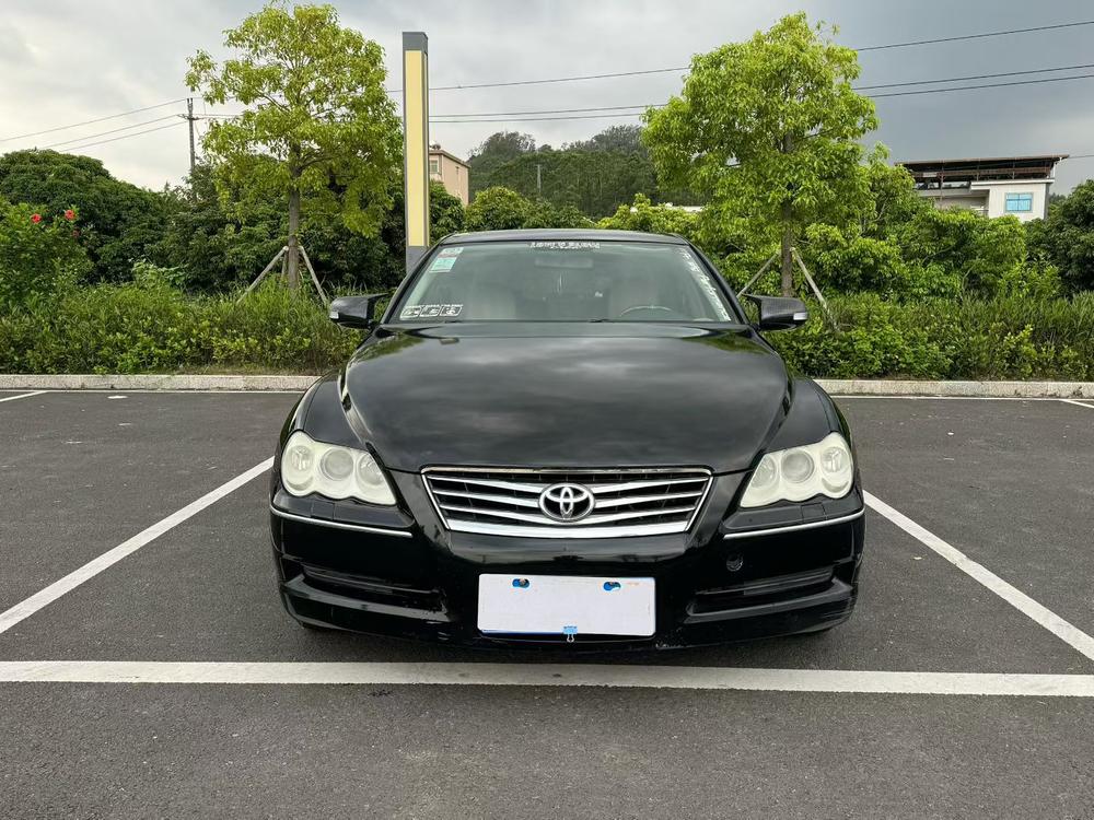 Toyota Reiz