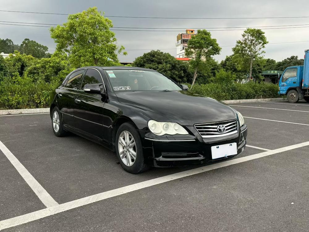 Toyota Reiz