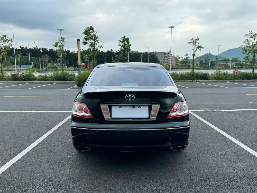 Toyota Reiz