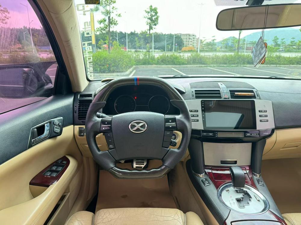 Toyota Reiz